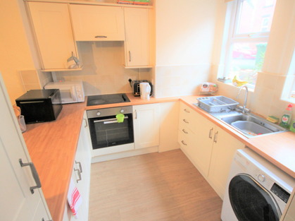 Pearson Grove, Hyde Park, Leeds, LS6 1JB