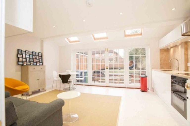 Valentia Road, Headington, Oxford, OX3 7PL