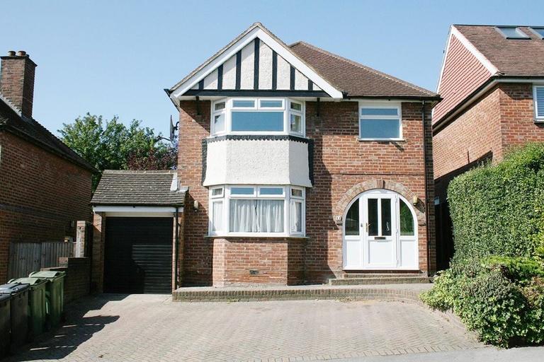 Manor Road, Guildford, Surrey, GU2 9NE