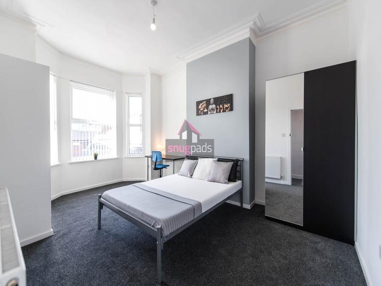 Langworthy Road, Salford, Manchester, M6 5PP