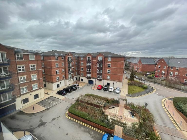 Carisbrooke Road, Headingley, Leeds, LS16 5RU