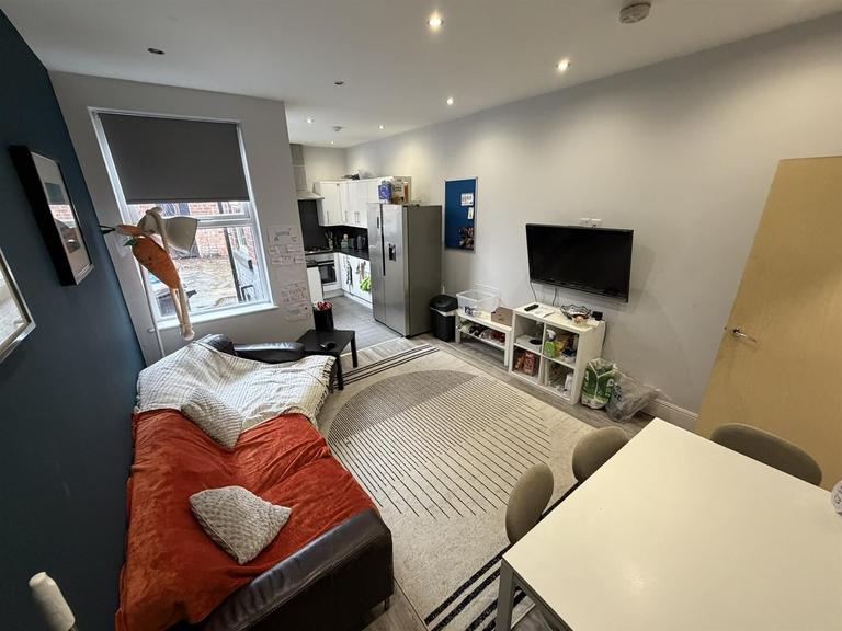 Edmund Road, Highfield, Sheffield, S2 4EH