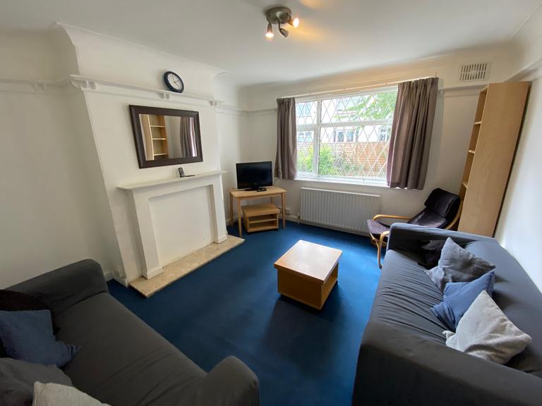 4 bedroom house for rent Buckingham Road, Leeds, LS6 1BP UniHomes