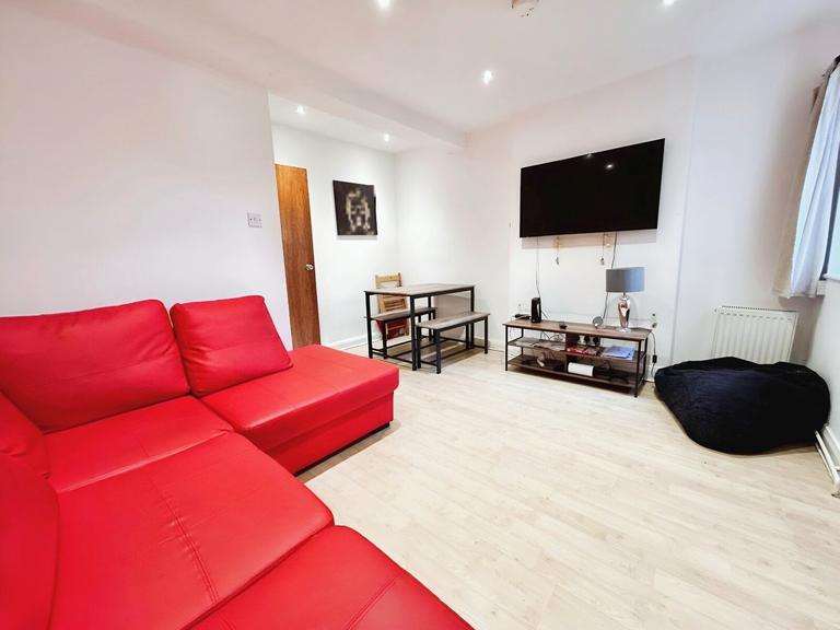 Kingswood Road, Fallowfield, Manchester, M14 6RZ