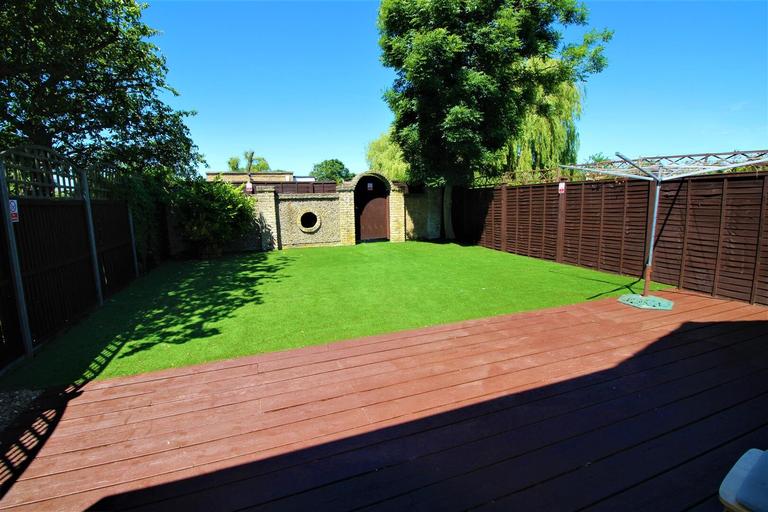 Polehill Road, Uxbridge, London, UB10 0QD