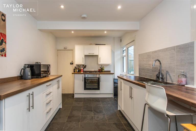 Crescent Road, Round Hill, Brighton, BN2 3RP