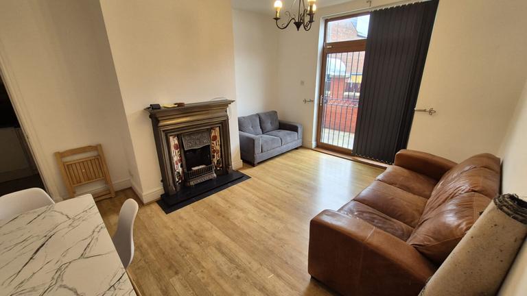 Manchester, Rusholme, Manchester, M14 4DS