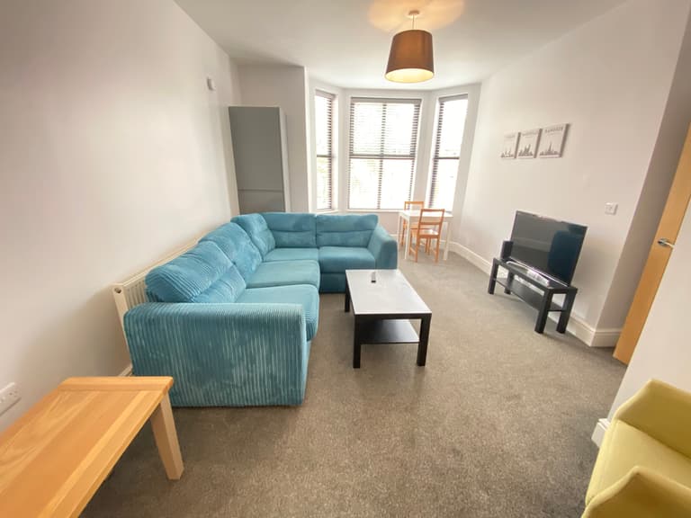 2 bedroom apartment for rent Musters Road, Nottingham, NG2 7PS UniHomes