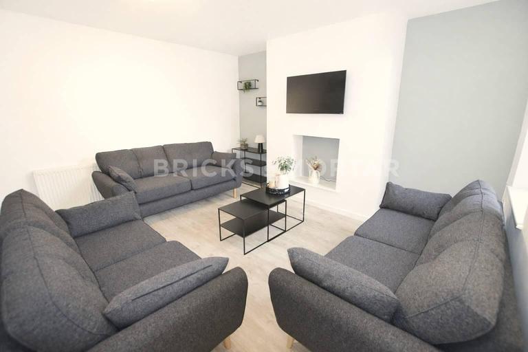 Rothbury Terrace, Heaton, Newcastle, NE6 5XH