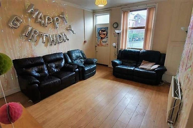 Brudenell View, Hyde Park, Leeds, LS6 1HG