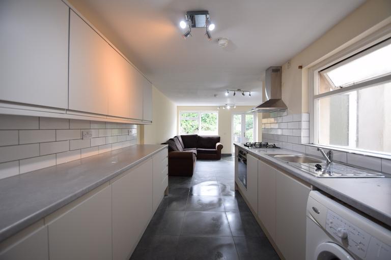 Coburn Street, Cathays, Cardiff, CF24 4BQ