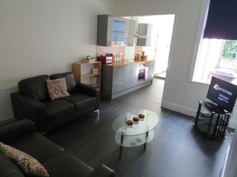 4 bedroom house for rent Penrhyn Road, Sheffield, S11 8UL UniHomes