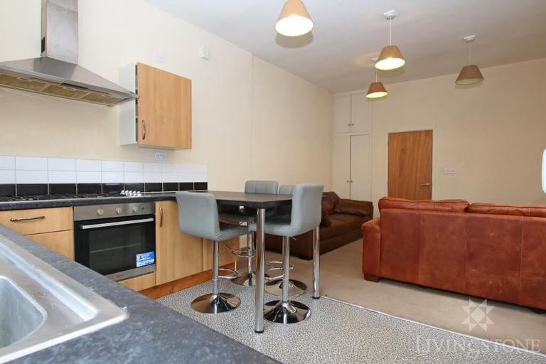 London Road, Highfields, Leicester, LE2 0PF