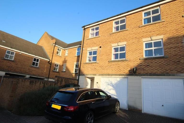 Lancelot Road, Stoke Park, Bristol, BS16 1WG