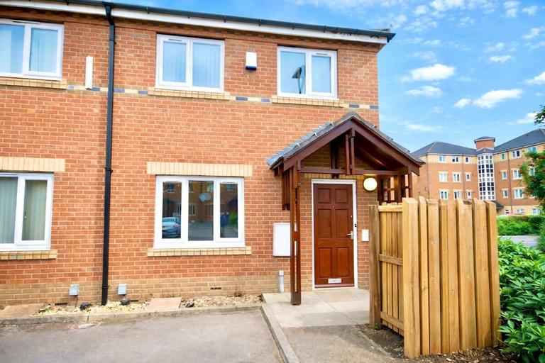 Headford Gardens, City Centre, Sheffield, S3 7XB