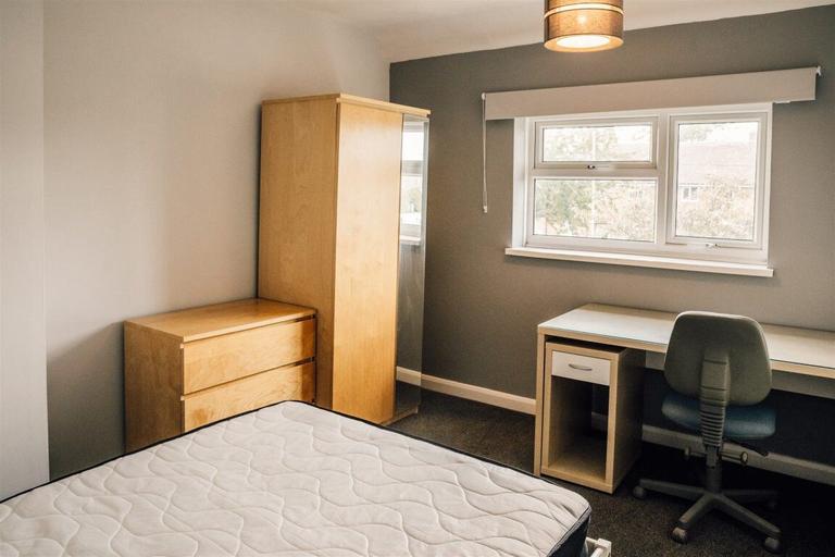 Alan Moss Road, Golden Triangle, Loughborough, LE11 5LY