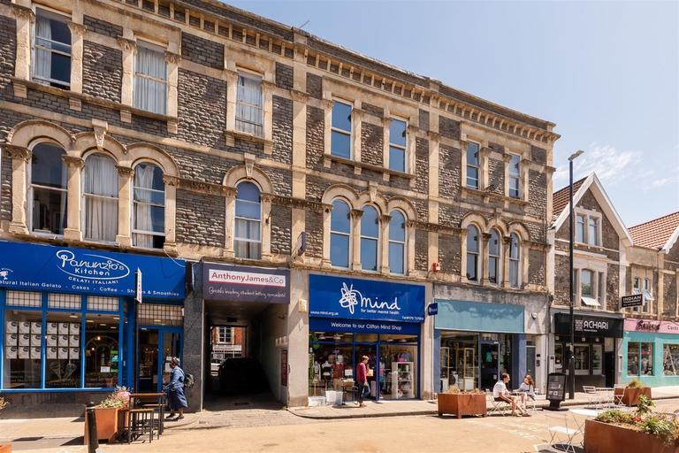 Cotham Hill, Clifton, Bristol, BS6 6LA