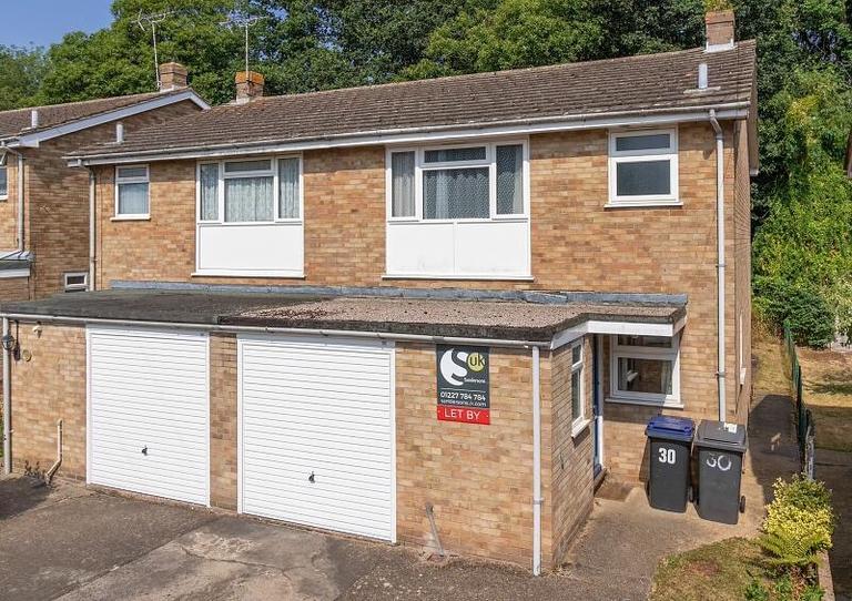 St. Michaels Road, Hales Place, Canterbury, CT2 7HG