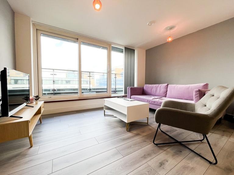 2 bedroom apartment for rent Duncansby House Ferry Court, Cardiff, CF11