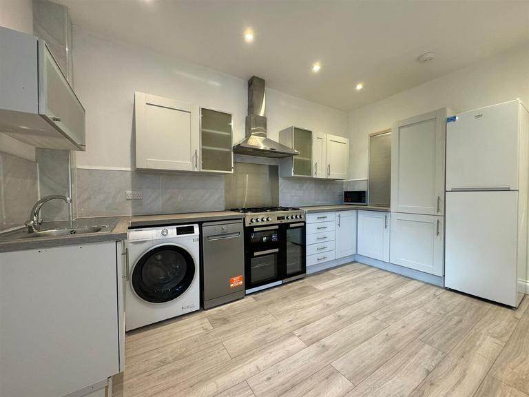 Cobden View Road, Crookes, Sheffield, S10 1HS