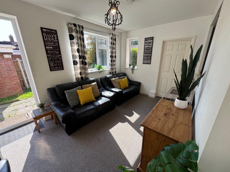 Ambleside Close Norfolk, North & West Earlham, Norwich, NR5 8LS