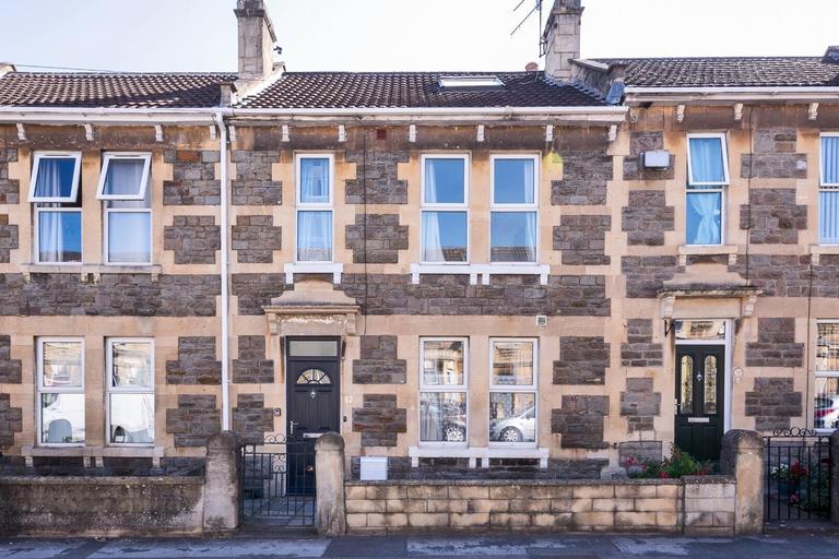 Third Avenue, Oldfield Park, Bath, BA2 3NY