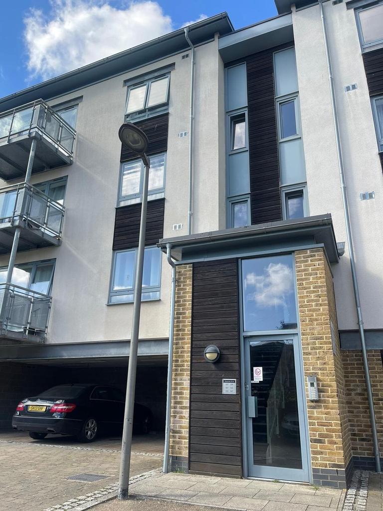 2 bedroom apartment for rent Drive, Colchester, CO2 8GT UniHomes