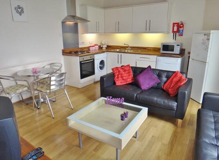 3 bedroom house for rent Crookes, Sheffield, S10 1TE UniHomes