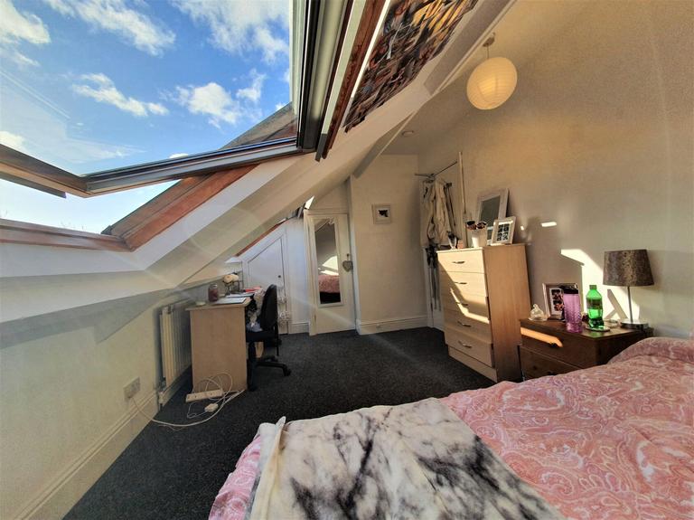 Guildford Place, Heaton, Newcastle, NE6 5HQ