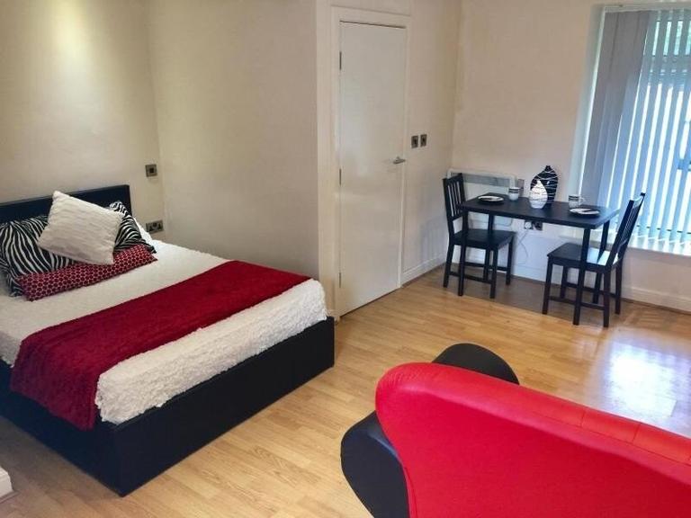 Cumberland Court, Headingley, Leeds, LS6 3BN