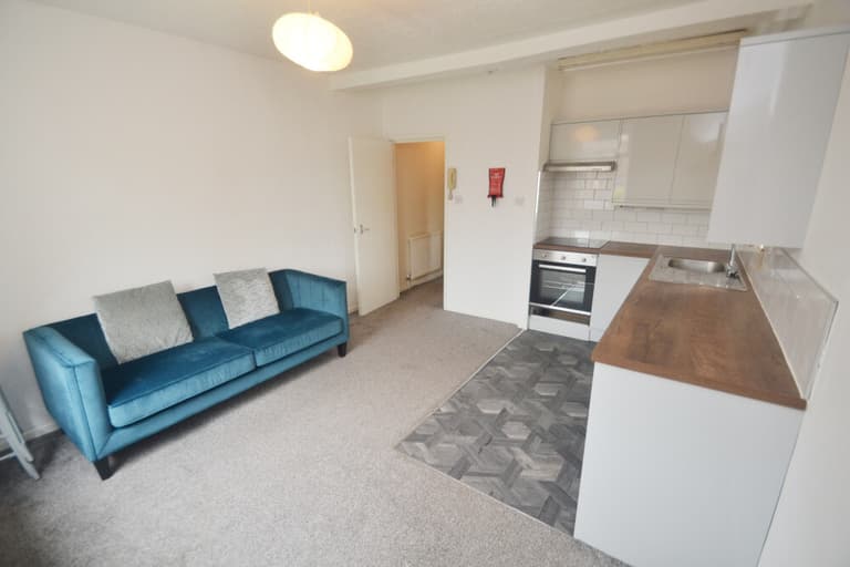 Beaconsfield, Flat 3, Fallowfield, Manchester, M14 6UP Beaconsfield, Flat 3, Fallowfield, Manchester, M14 6UP