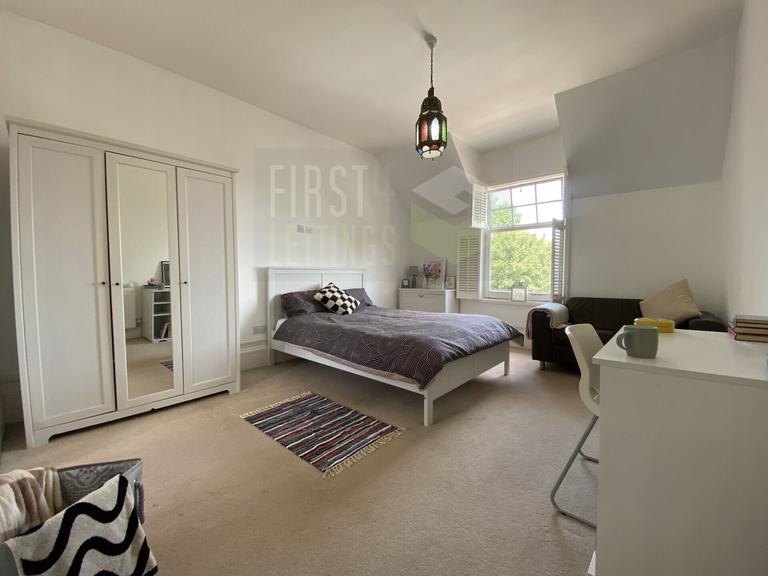 Stoneygate Road, Stoneygate, Leicester, LE2 2AE