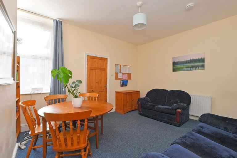 Cobden Place, Crookes, Sheffield, S10 1HL