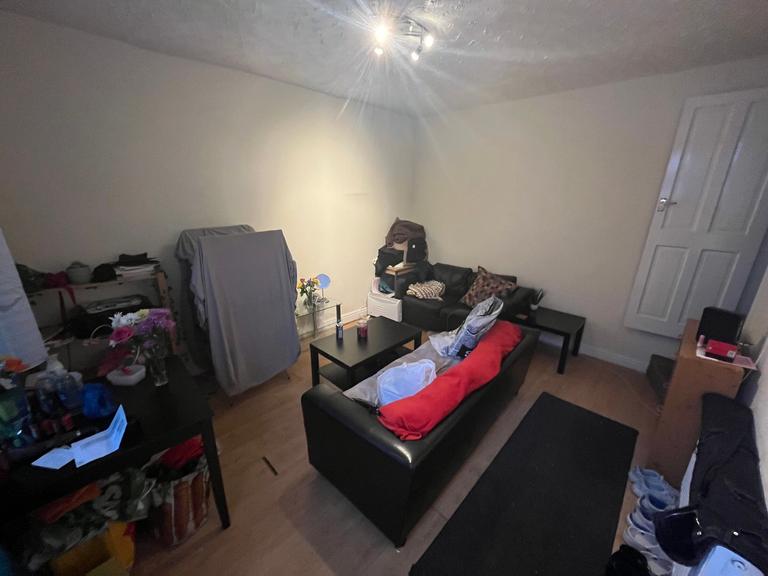 Harold Grove, Hyde Park, Leeds, LS6 1PH