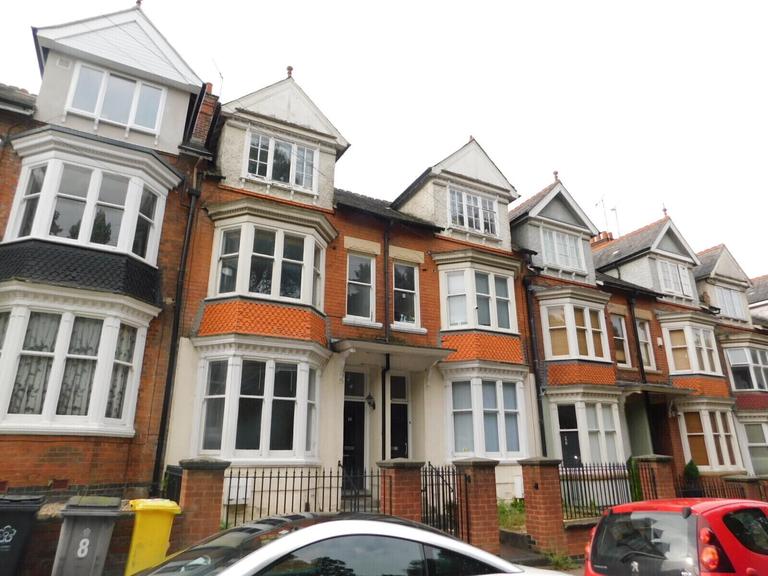 Wentworth Road, Westcotes, Leicester, LE3 9DF