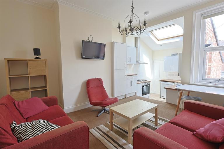 Albemarle Ave, Jesmond, Newcastle, NE2 3NQ