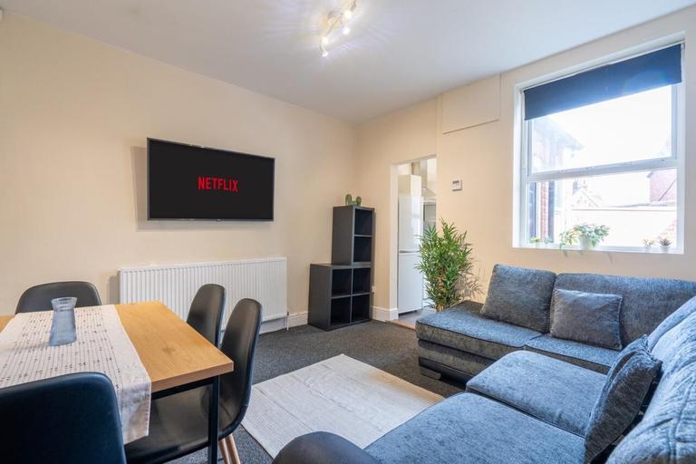Charlotte Road, Highfield, Sheffield, S1 4TJ