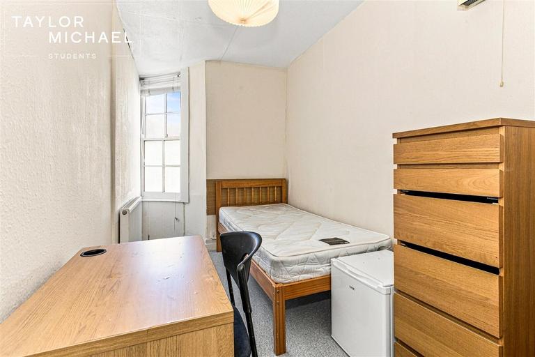 Bedford Square, City Centre, Brighton, BN1 2PN