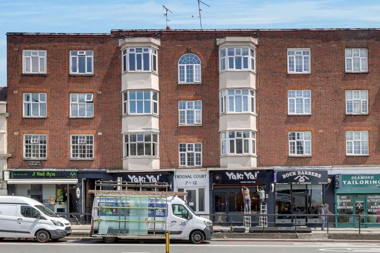 Finchley Road, Camden, London, NW3 5HL
