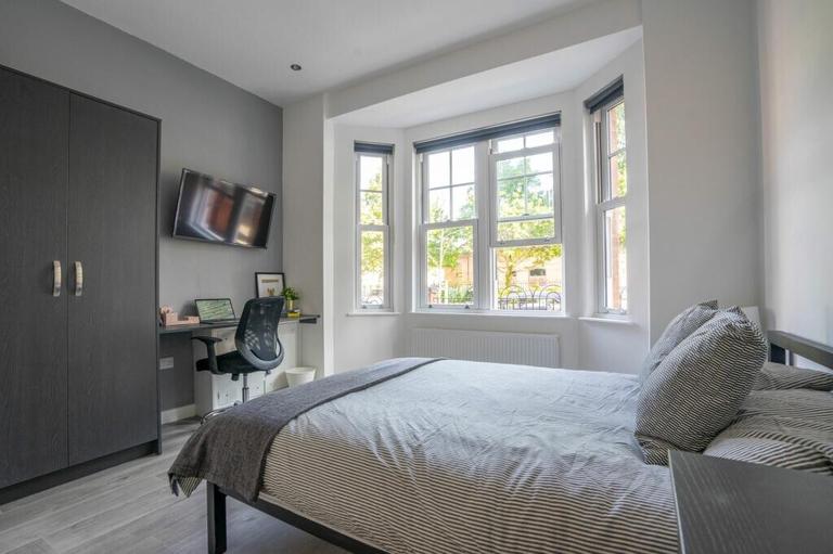 Severn Street, Highfields, Leicester, LE2 0NN