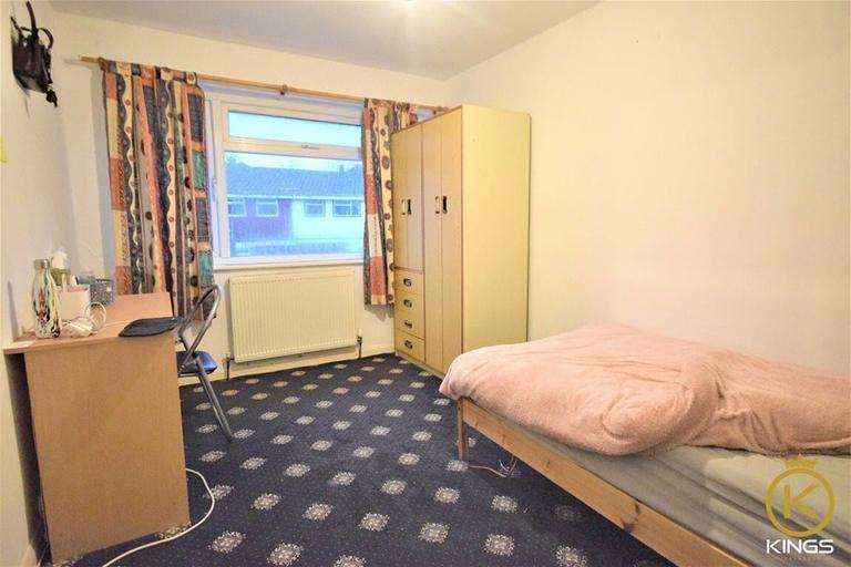 Guildford Park Avenue, Guildford, Surrey, GU2 7NH