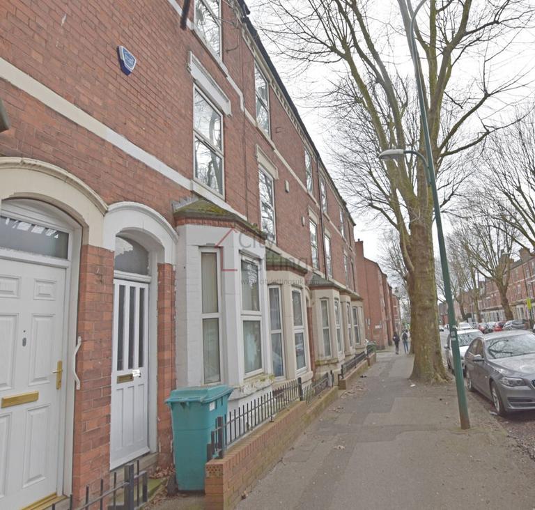 Radford Boulevard, Radford, Nottingham, NG7 3BP