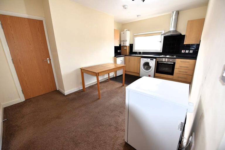 Great George St Flat 3, Burley, Leeds, LS1 3BB