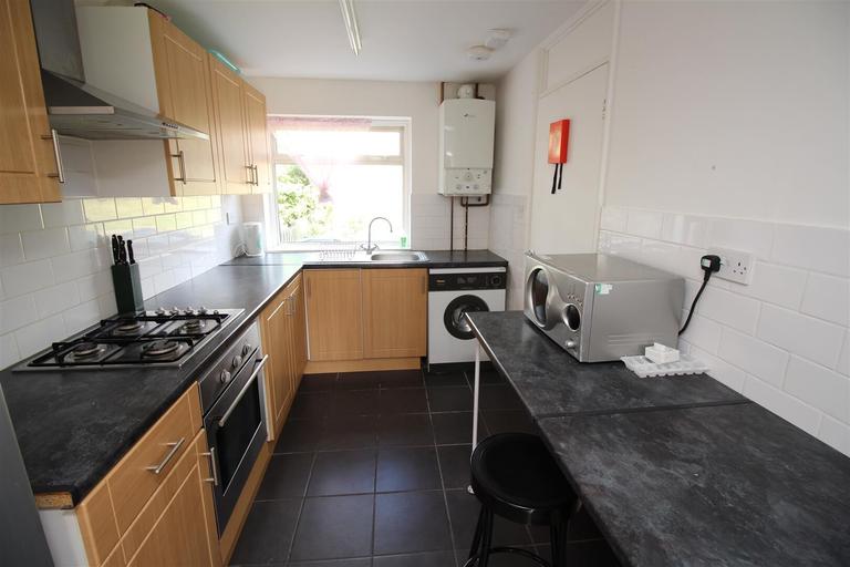 Bawden Close, Hales Place, Canterbury, CT2 7DW