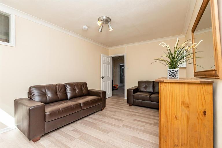 4 bedroom house for rent Wellman Croft, Birmingham, B29 6NP UniHomes