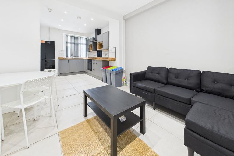 Rhondda Street, Townhill, Swansea, SA1 6ET
