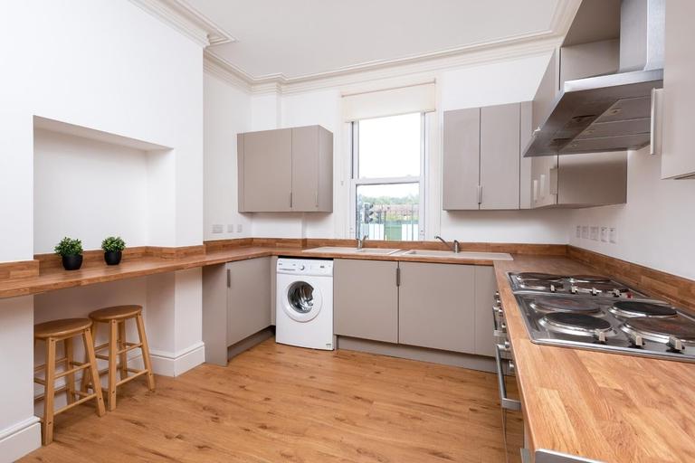 Vernon Terrace, Oldfield Park, Bath, BA2 3DA