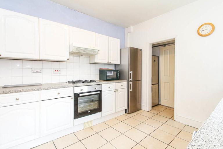 Noel Street, Forest Fields, Nottingham, NG7 6AU