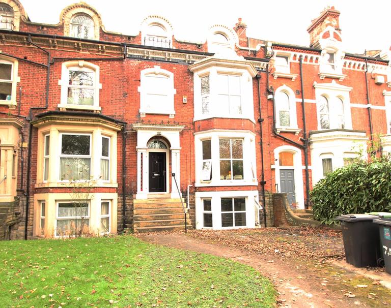 10 bedroom house for rent Moorland Road, Leeds, LS6 1AL UniHomes