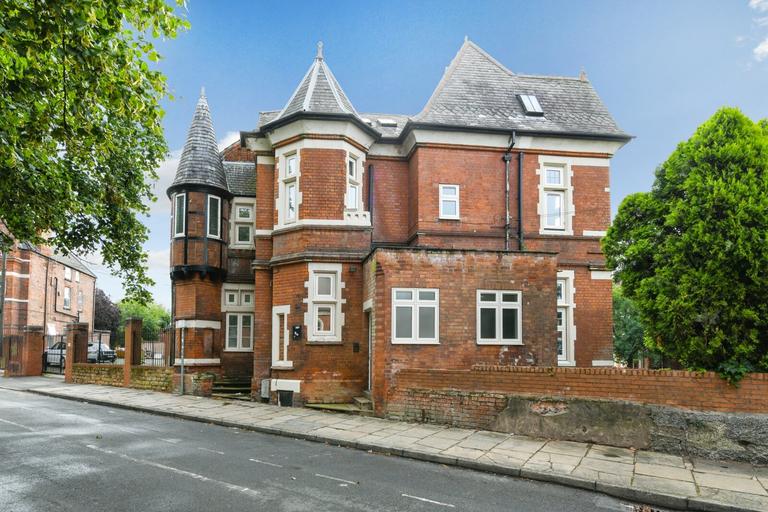 Gedling Grove, Arboretum, Nottingham, NG7 4DU